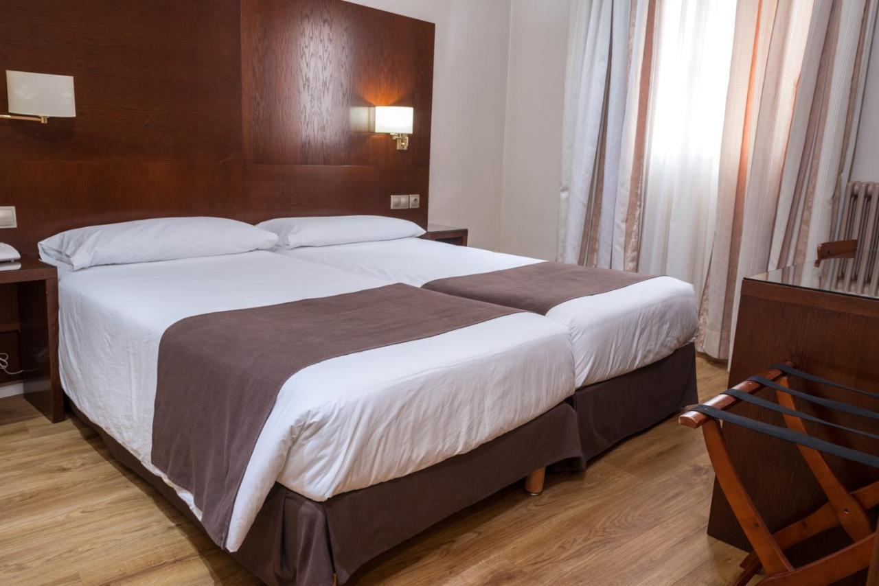 Ramon Berenguer IV Hotel Lleida Ngoại thất bức ảnh